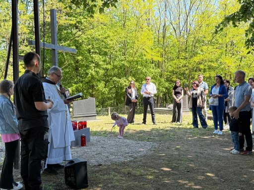 bijeda blagoslov polja kriza i ploce